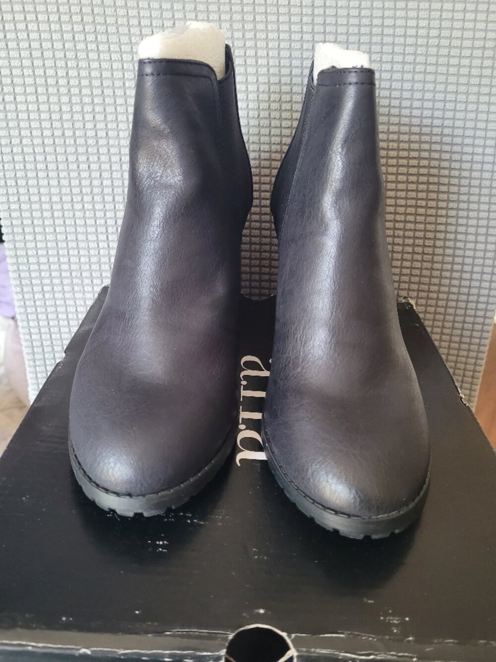 a.n.a A New Approach "Cora" Black Round Toe Ankle Boots 8 1/2 M (B) - (NWT)
